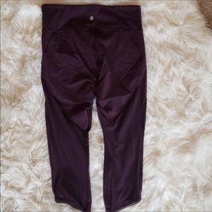 Lululemon Burgandy Crops